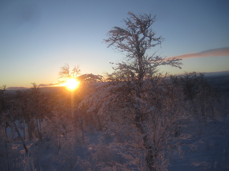 13:34 - Sonnenuntergangsskifahren in Tärneby